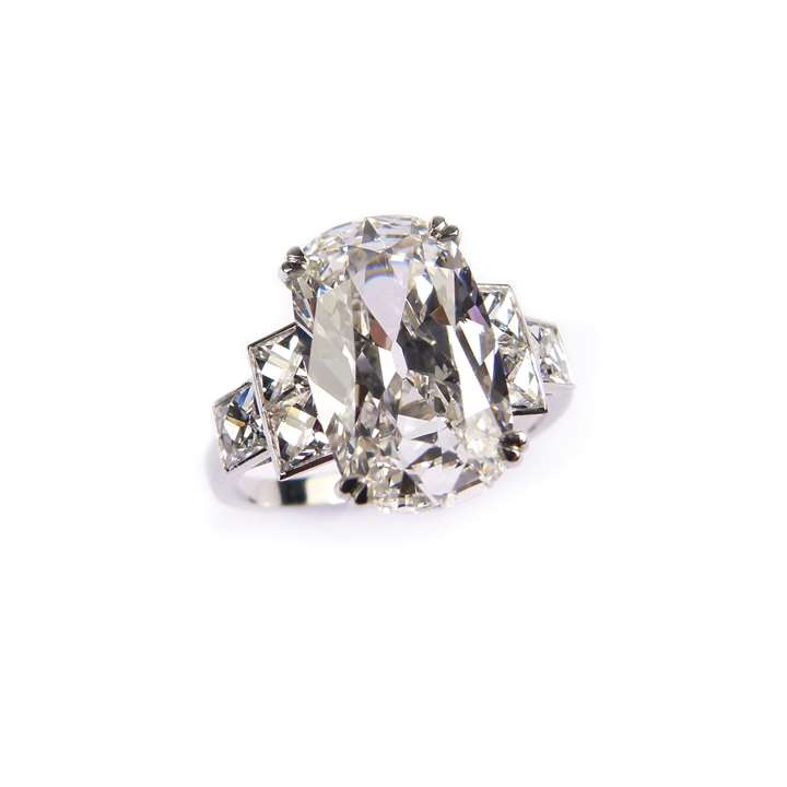 Single stone cushion cut diamond ring, the 4.17ct G VS2 stone claw set